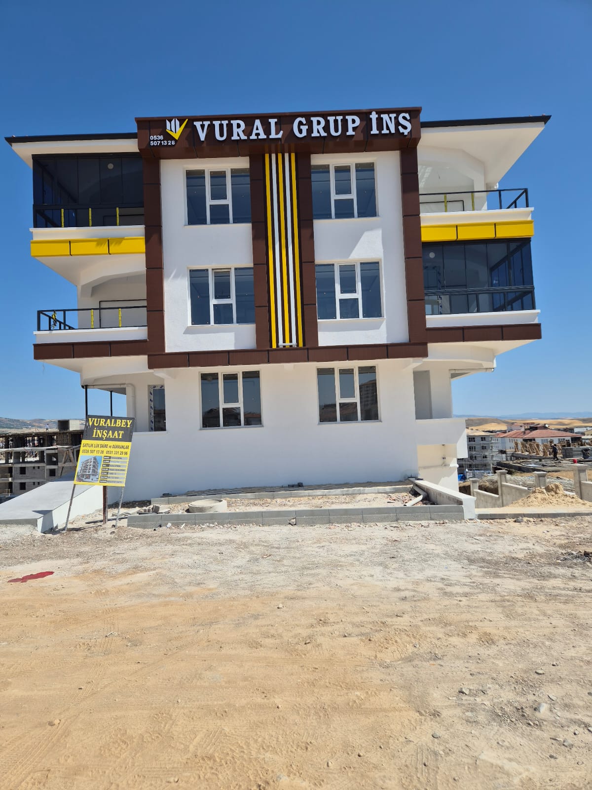 1495 ADA 6 PARSEL 29 EKİM MAHALLESİ VURAL İNŞAAT MÜTTEAHİT KAMURAN VURAL 15 AYDA RUHSAT+İSKAN ALARAK SORUNSUZ BİR ŞEKİLDE TESLİM ETMİŞTİR TEŞŞEKÜR EDERİZ